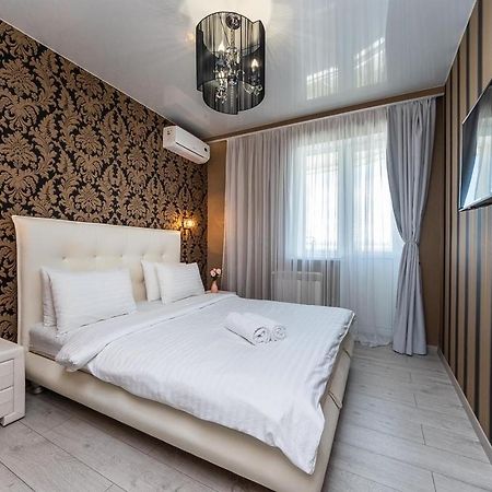 Fashionable Panoramic Apartments Dnieper. Obolon Kiev Luaran gambar