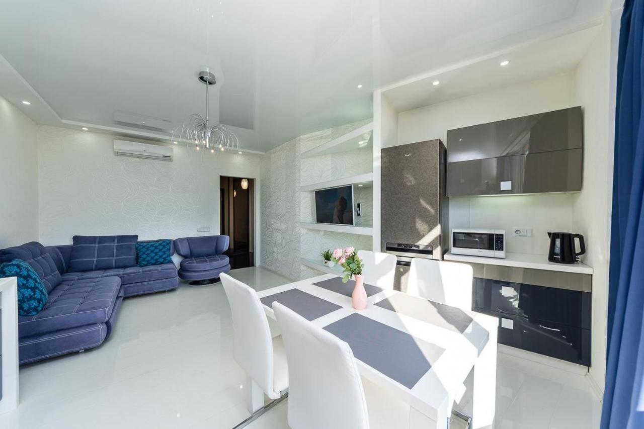 Fashionable Panoramic Apartments Dnieper. Obolon Kiev Luaran gambar