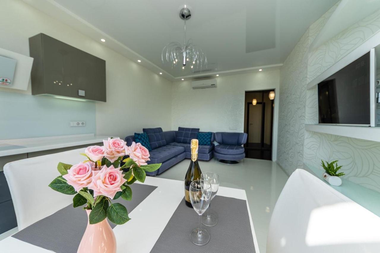 Fashionable Panoramic Apartments Dnieper. Obolon Kiev Luaran gambar