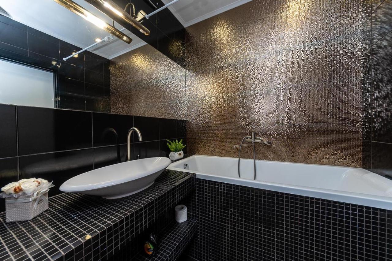 Fashionable Panoramic Apartments Dnieper. Obolon Kiev Luaran gambar