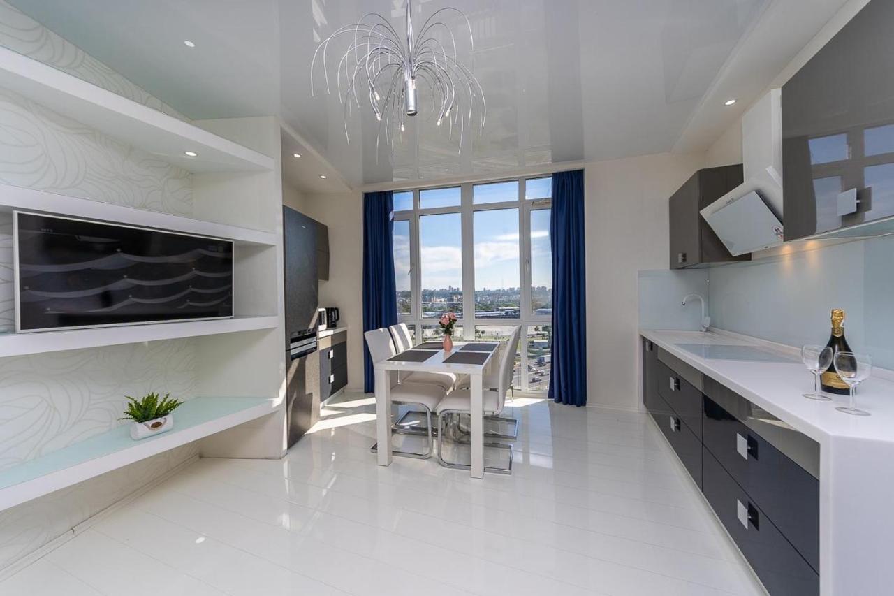 Fashionable Panoramic Apartments Dnieper. Obolon Kiev Luaran gambar